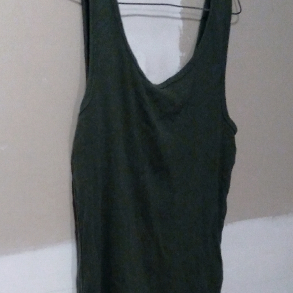Med  green tank